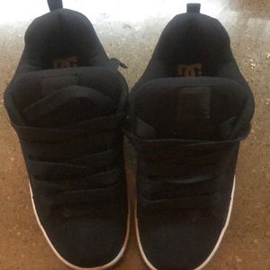 DC shoes kids size 7
